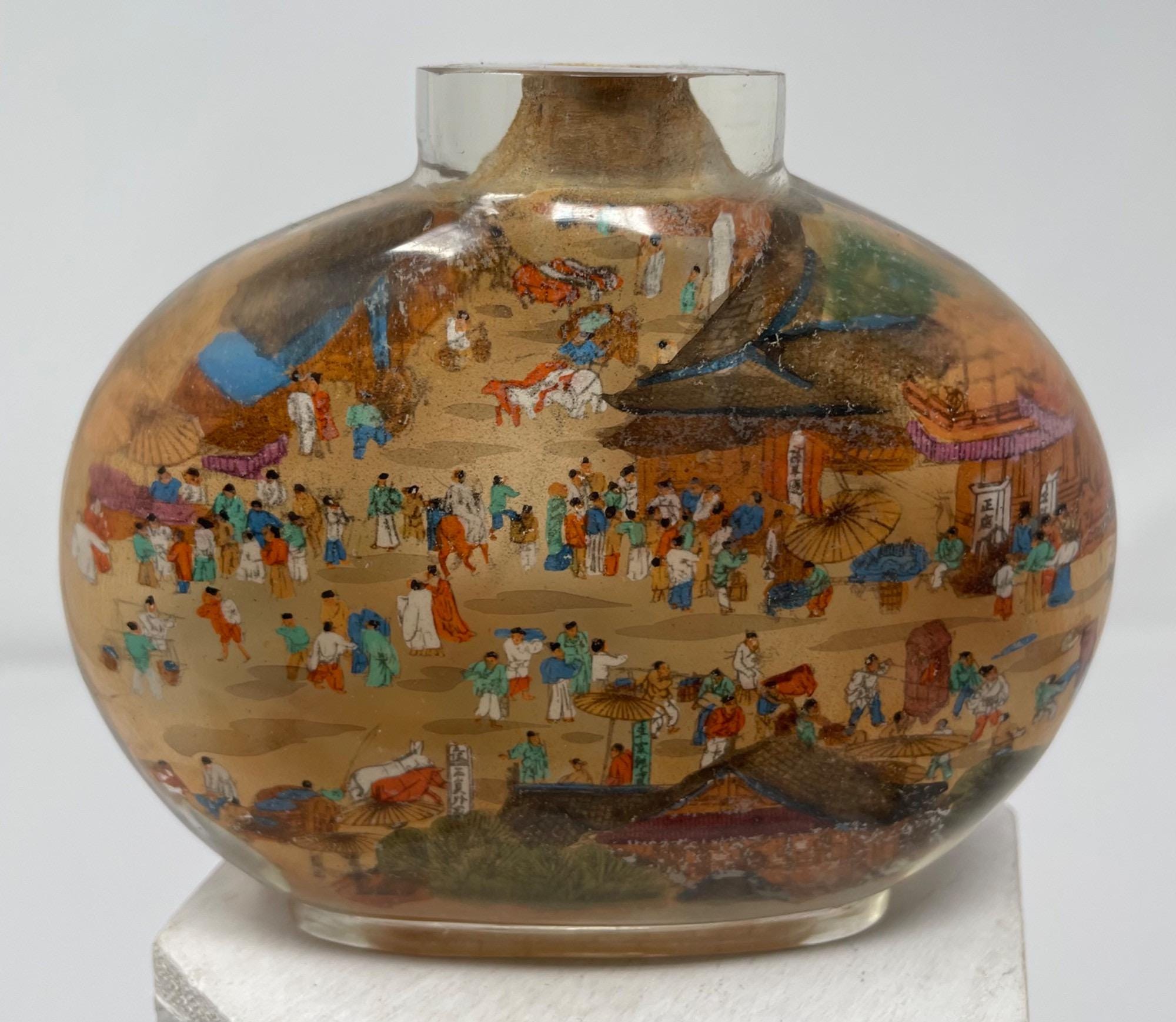 Large Antique Chinese Reverse-Painted Snuff Bottle – Early 1900s Hand-Painted Scene