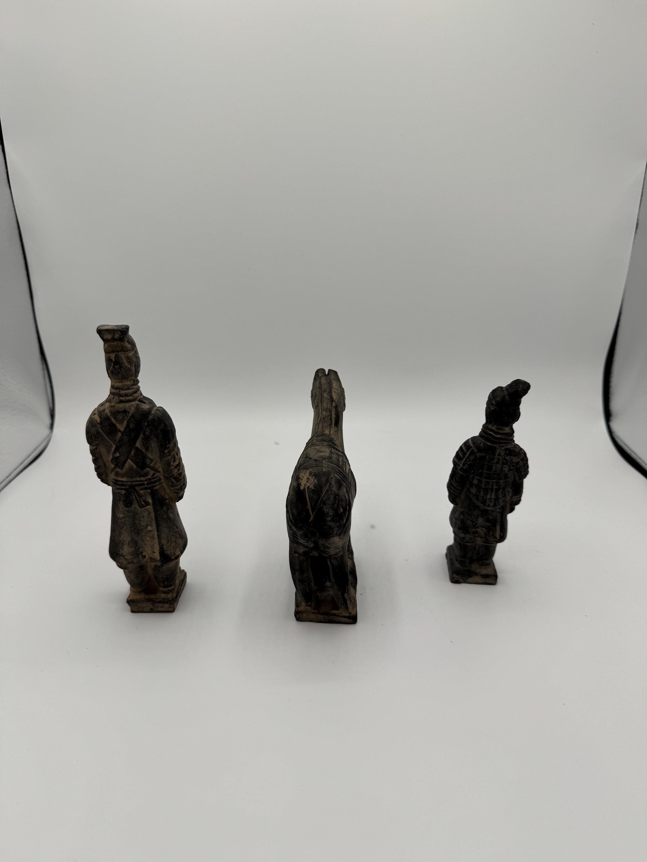 Vintage Terracotta Warrior Figurines – Set of 3 (2 Soldiers + 1 Horse) – Qin Dynasty Replicas