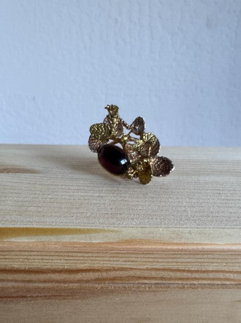 Botanical Cast Amber Ring (Gold Vermeil) Size 8 [CG]