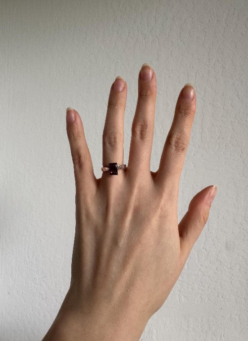 Sterling Silver Garnet Ring, Size 6 [CG]